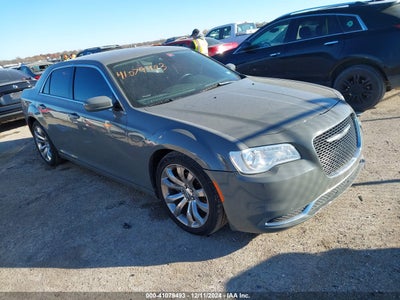 CHRYSLER 300 2017