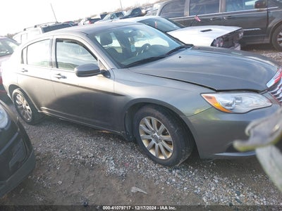 CHRYSLER 200 2013