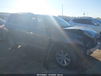 TOYOTA HIGHLANDER 2012