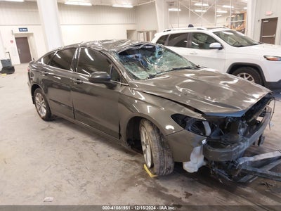 FORD FUSION 2019