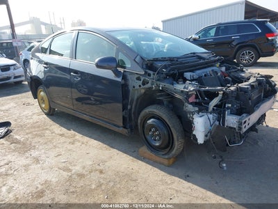 TOYOTA PRIUS 2013