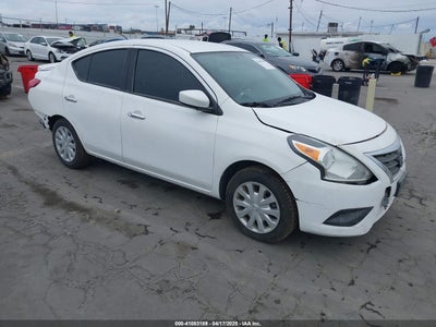 NISSAN VERSA 2019