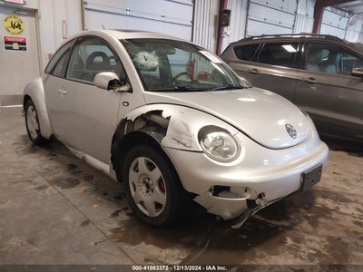 VOLKSWAGEN NEW BEETLE 2001
