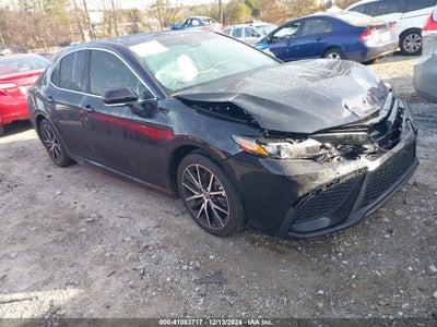 TOYOTA CAMRY 2024