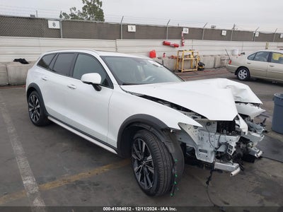 VOLVO V60 CROSS COUNTRY 2023