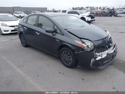TOYOTA PRIUS PLUG-IN 2014