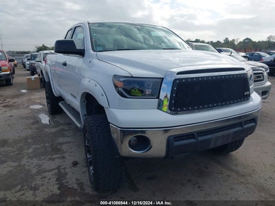 TOYOTA TUNDRA 2011