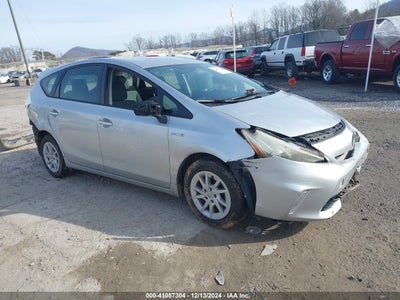 TOYOTA PRIUS V 2012
