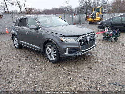 AUDI Q7 2023