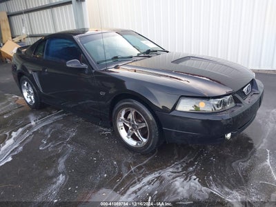 FORD MUSTANG 2000