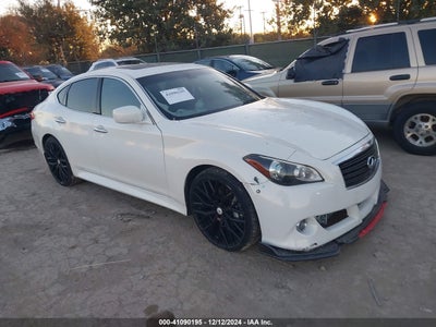 INFINITI M37 2013