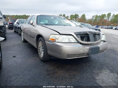 LINCOLN TOWN CAR 2003