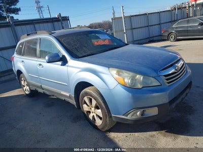 SUBARU OUTBACK 2011