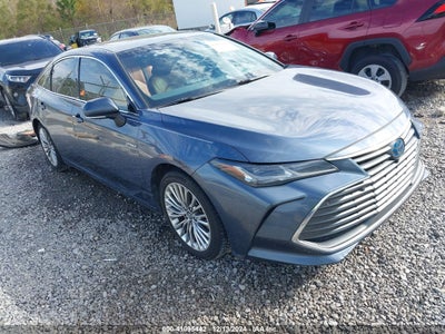 TOYOTA AVALON HYBRID 2020