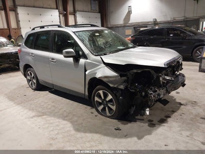 SUBARU FORESTER 2017