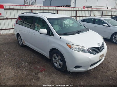 TOYOTA SIENNA 2014