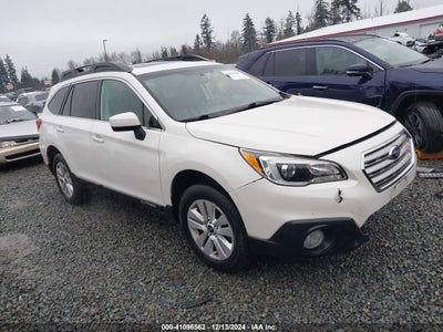SUBARU OUTBACK 2015
