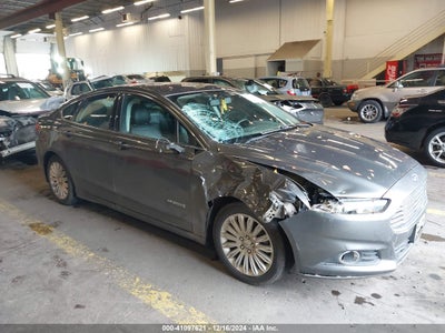 FORD FUSION HYBRID 2015