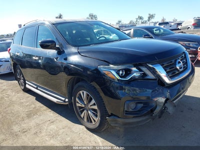 NISSAN PATHFINDER 2017