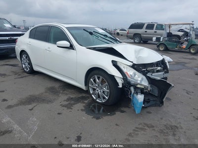 INFINITI G37 2013