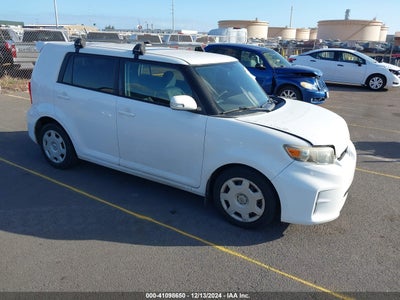 SCION XB 2012