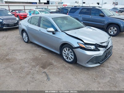 TOYOTA CAMRY 2024