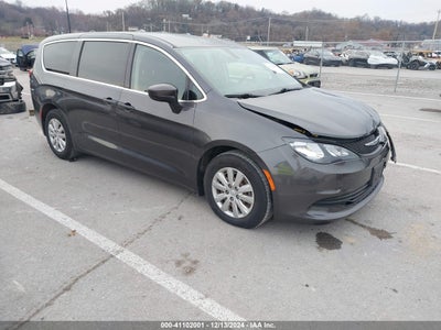 CHRYSLER PACIFICA 2018