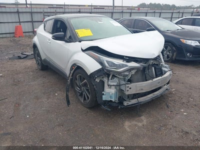 TOYOTA C-HR 2021