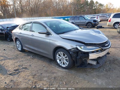 CHRYSLER 200 2017