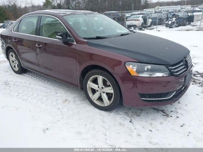 VOLKSWAGEN PASSAT 2013