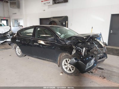 NISSAN VERSA 2017