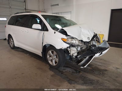 TOYOTA SIENNA 2013