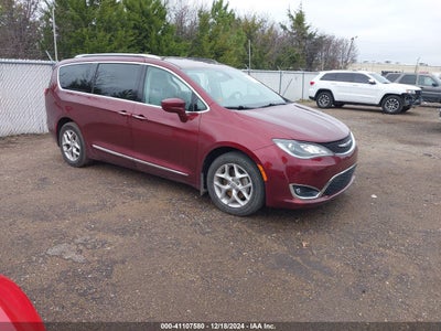 CHRYSLER PACIFICA 2017