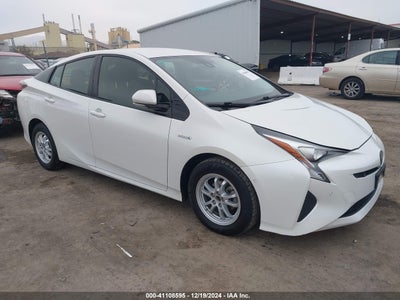TOYOTA PRIUS 2018