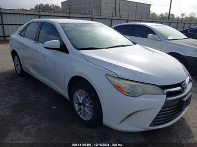 TOYOTA CAMRY 2016