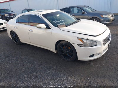 NISSAN MAXIMA 2010