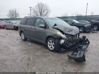TOYOTA SIENNA 2012