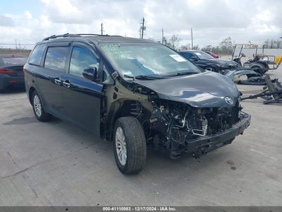TOYOTA SIENNA 2017