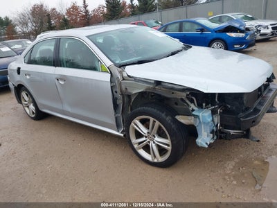 VOLKSWAGEN PASSAT 2015