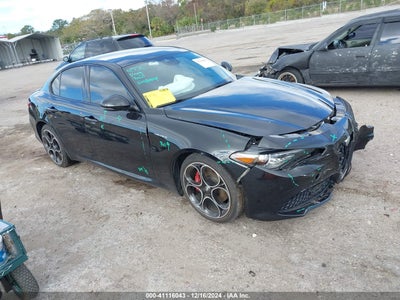 ALFA ROMEO GIULIA 2023