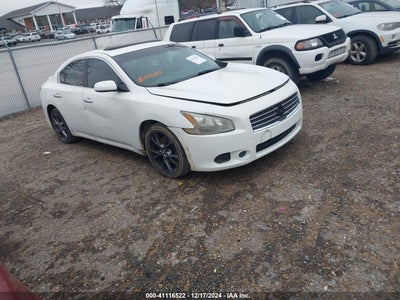 NISSAN MAXIMA 2011