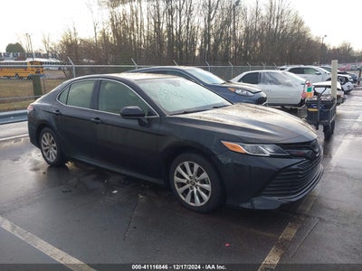 TOYOTA CAMRY 2018