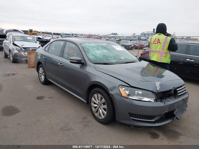 VOLKSWAGEN PASSAT 2012