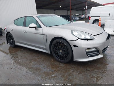 PORSCHE PANAMERA 2012