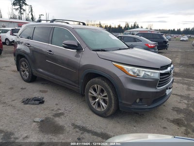 TOYOTA HIGHLANDER 2015