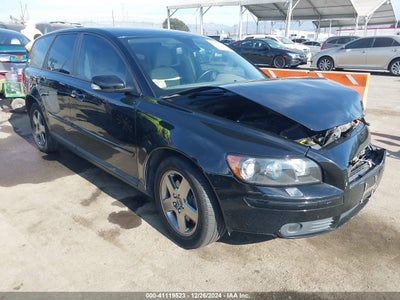 VOLVO V50 2005