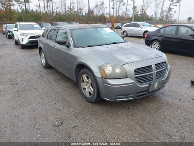 DODGE MAGNUM 2005