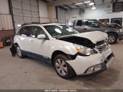 SUBARU OUTBACK 2011