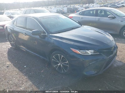 TOYOTA CAMRY 2019