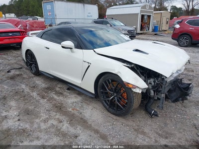 NISSAN GT-R 2017